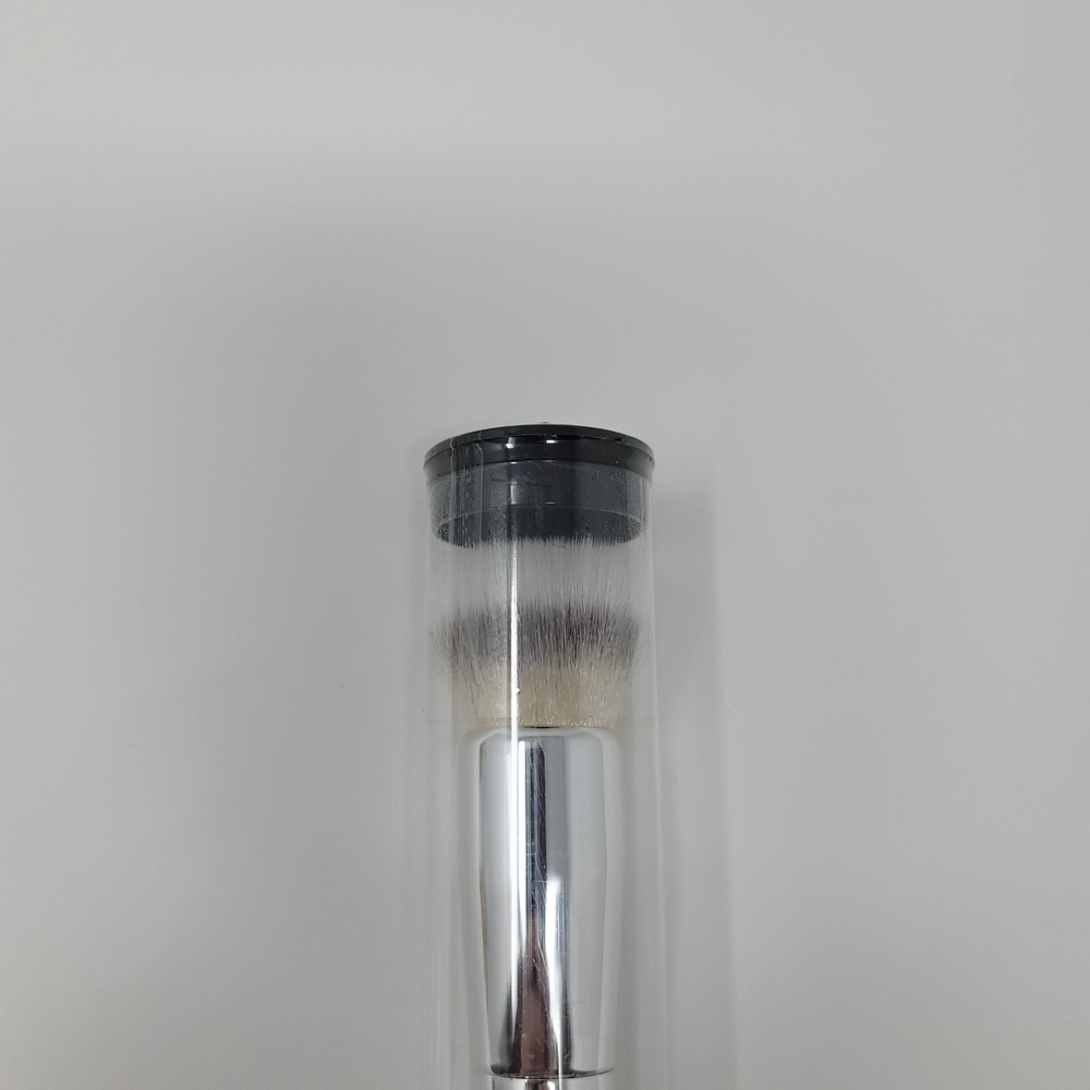 IT Cosmetics Heavenly Luxe Double Airbrush Foundation Face Brush Silver New - Picture 3 of 3